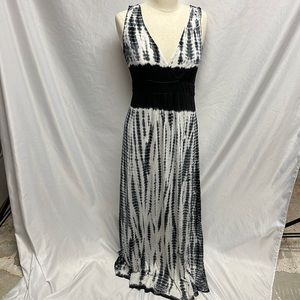 Flutterbye Black White Tie Dye Maxi Dress Size Small but super long